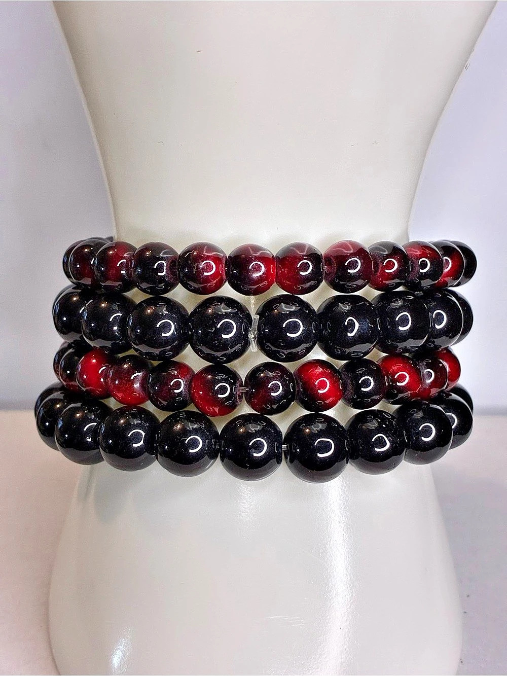 Glass Tiger Eyes Beaded Stretch Bracelet in Black & Red